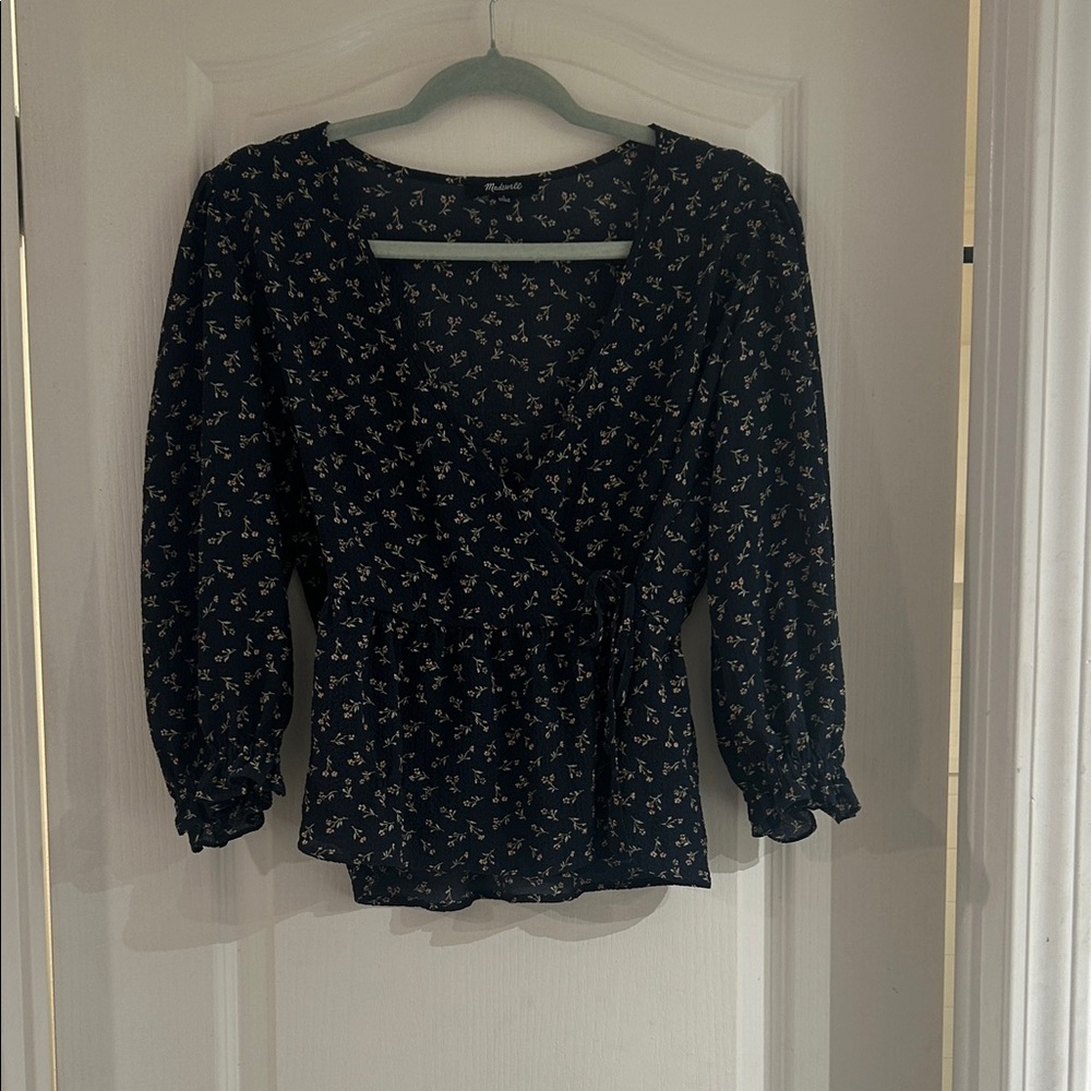 Madewell Navy Floral Wrap Blouse Size Small - Picture 5 of 6
